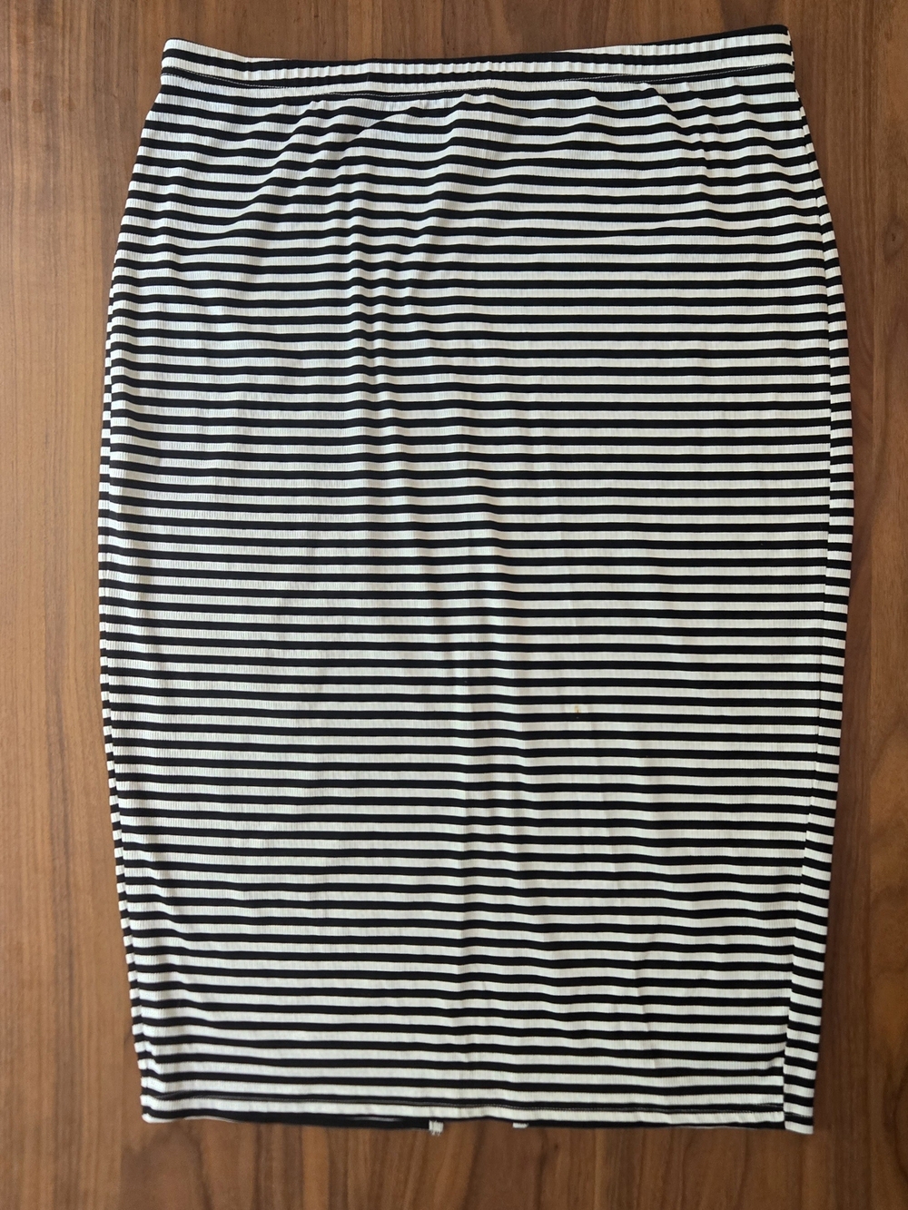 SHEIN Black & White Horizontal Striped Pencil Skirt